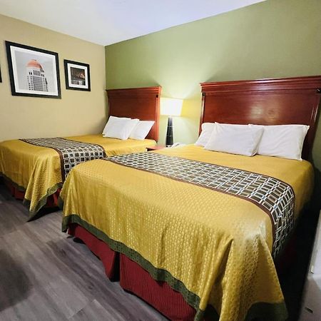 Deluxe Inn & Suites By Oyo Miami Ok Esterno foto