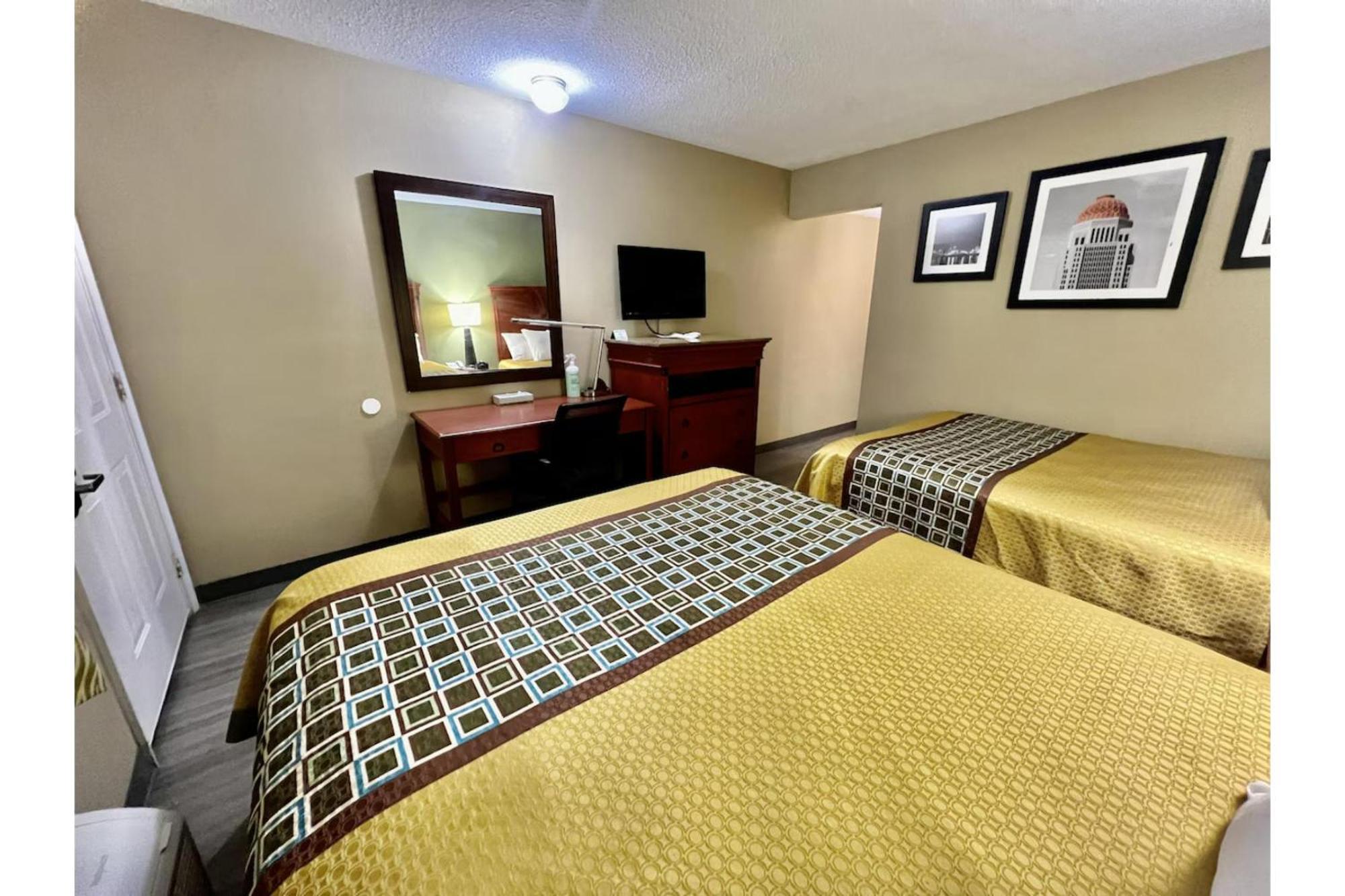 Deluxe Inn & Suites By Oyo Miami Ok Esterno foto