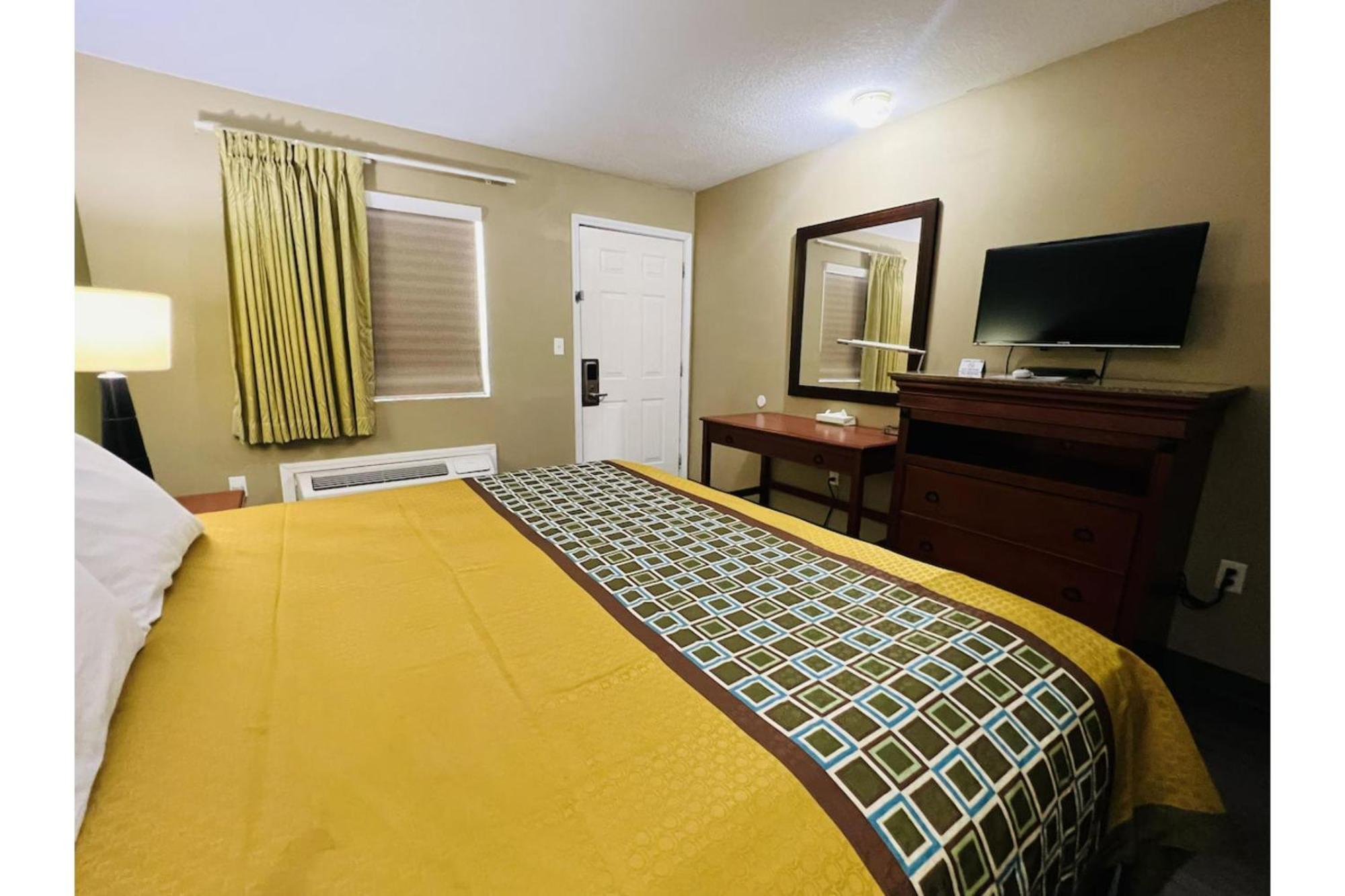 Deluxe Inn & Suites By Oyo Miami Ok Esterno foto