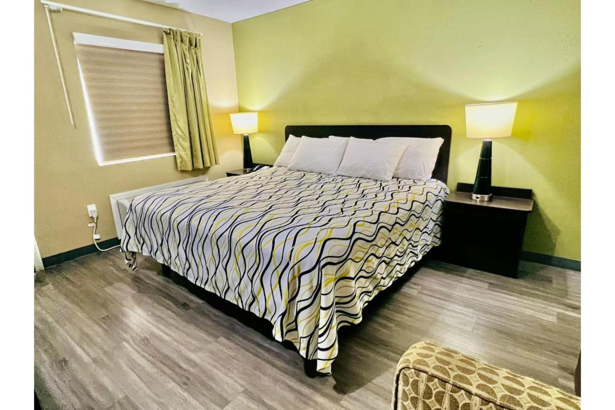 Deluxe Inn & Suites By Oyo Miami Ok Esterno foto